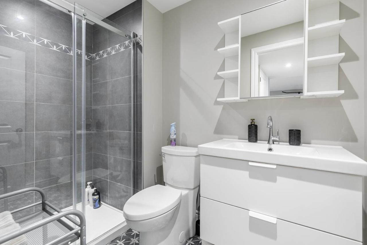 Modern Homes Ontario Shore By Globalstay Apartamento Hamilton