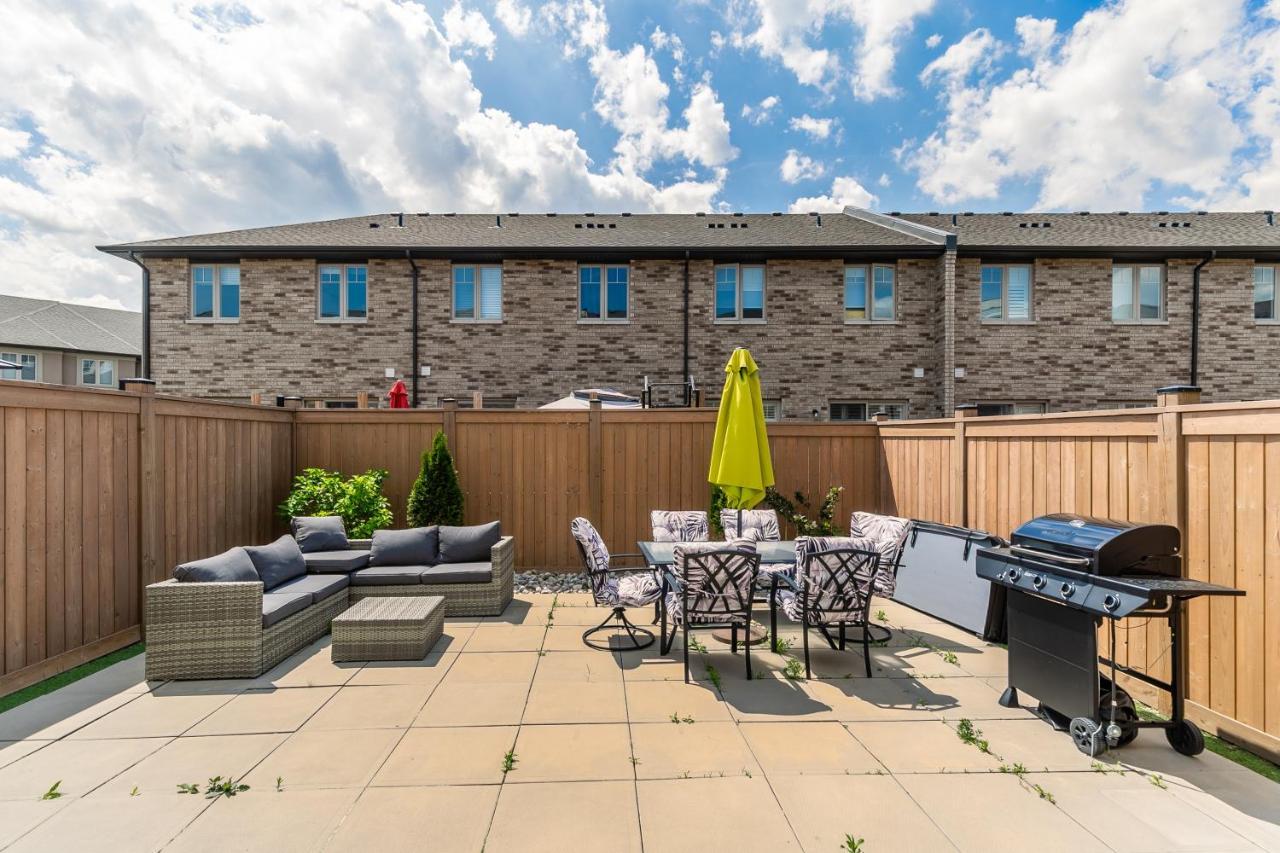 Modern Homes Ontario Shore By Globalstay Apartamento Hamilton