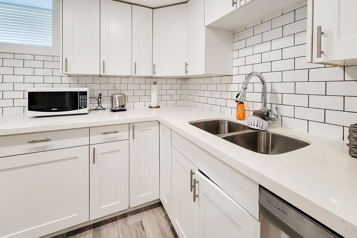 Aberdeen Apartment *
