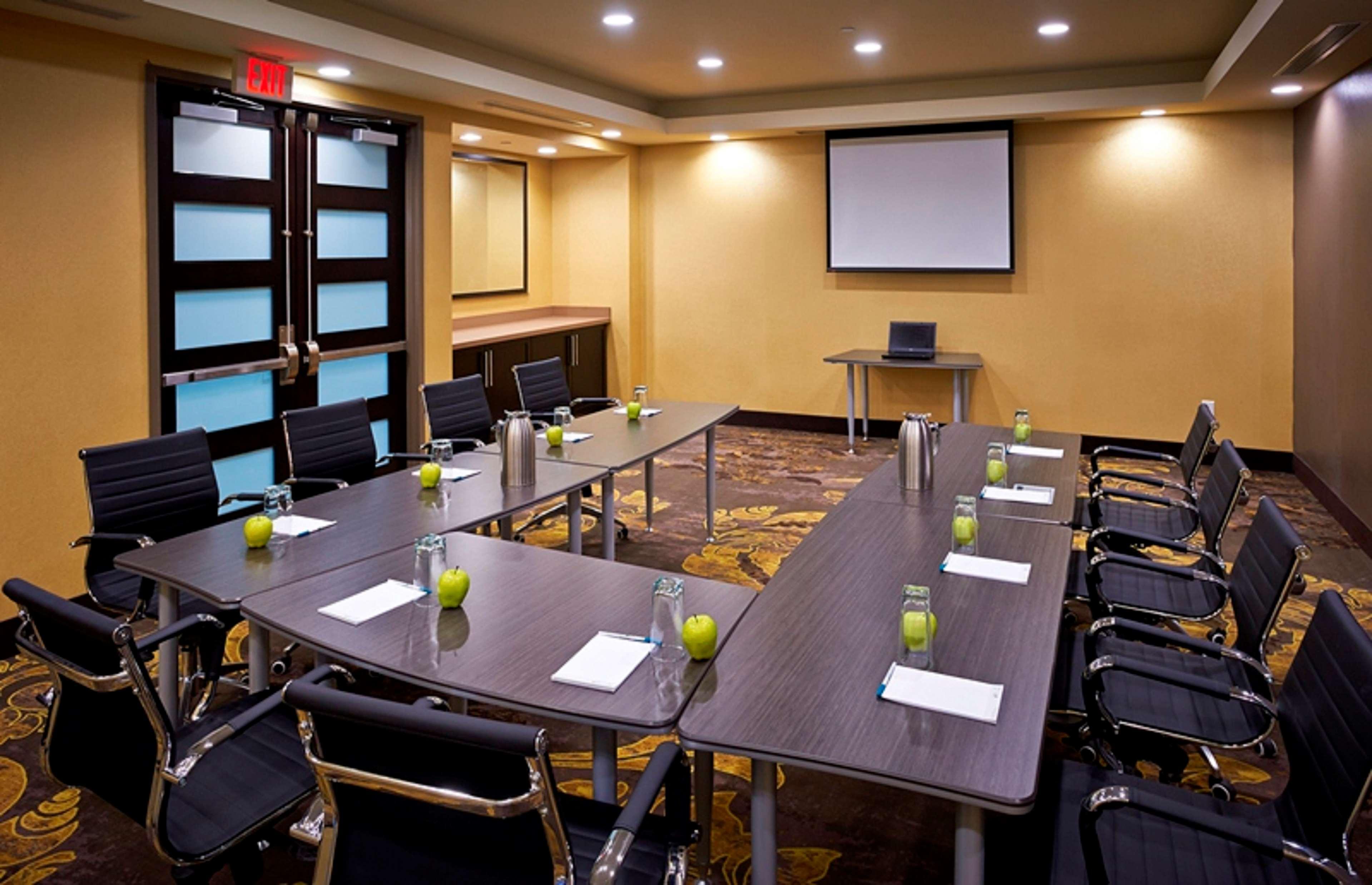 Homewood By Hilton 3* Hamilton