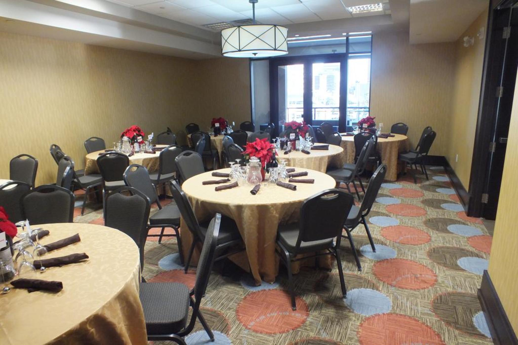 Staybridge - Downtown By Ihg Hamilton