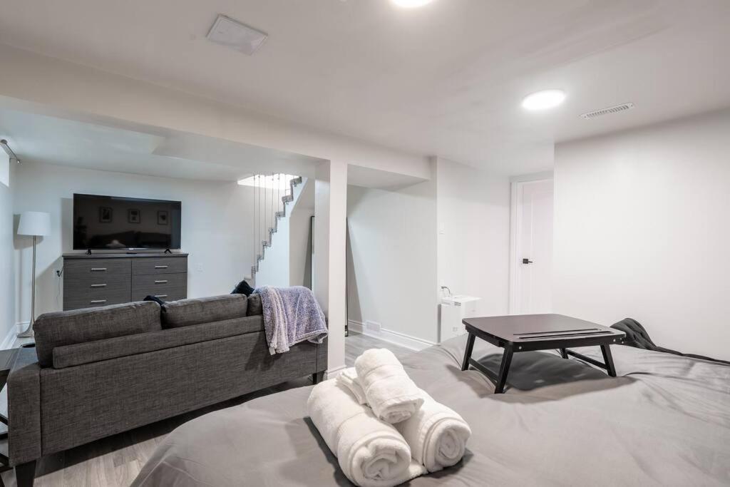 Cozy 4-bdrm Pet-friendly East Escape Holiday home *