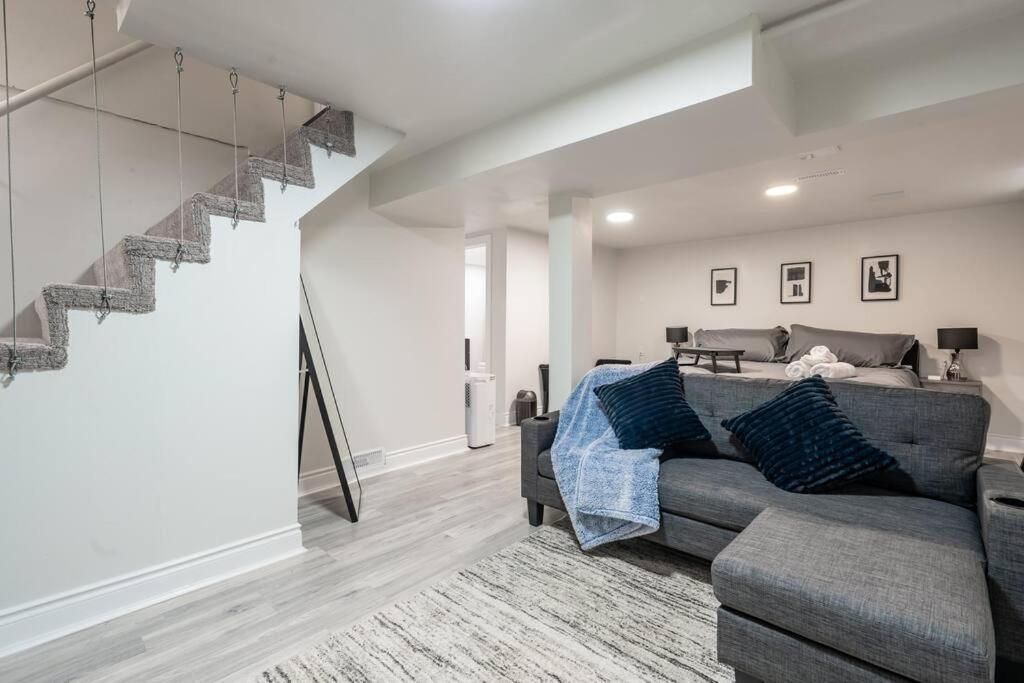 Cozy 4-bdrm Pet-friendly East Escape Holiday home *