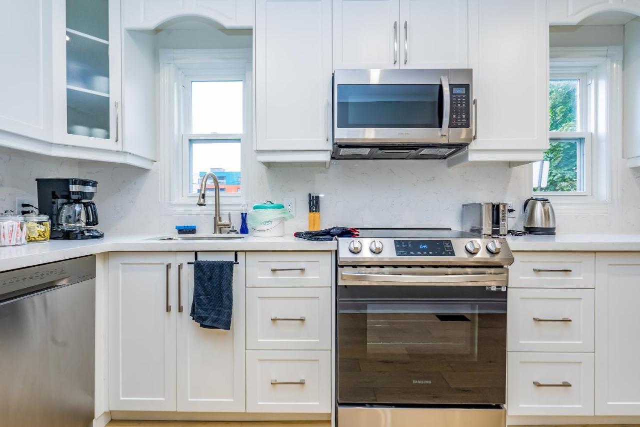 Cozy 4-bdrm Pet-friendly East Escape