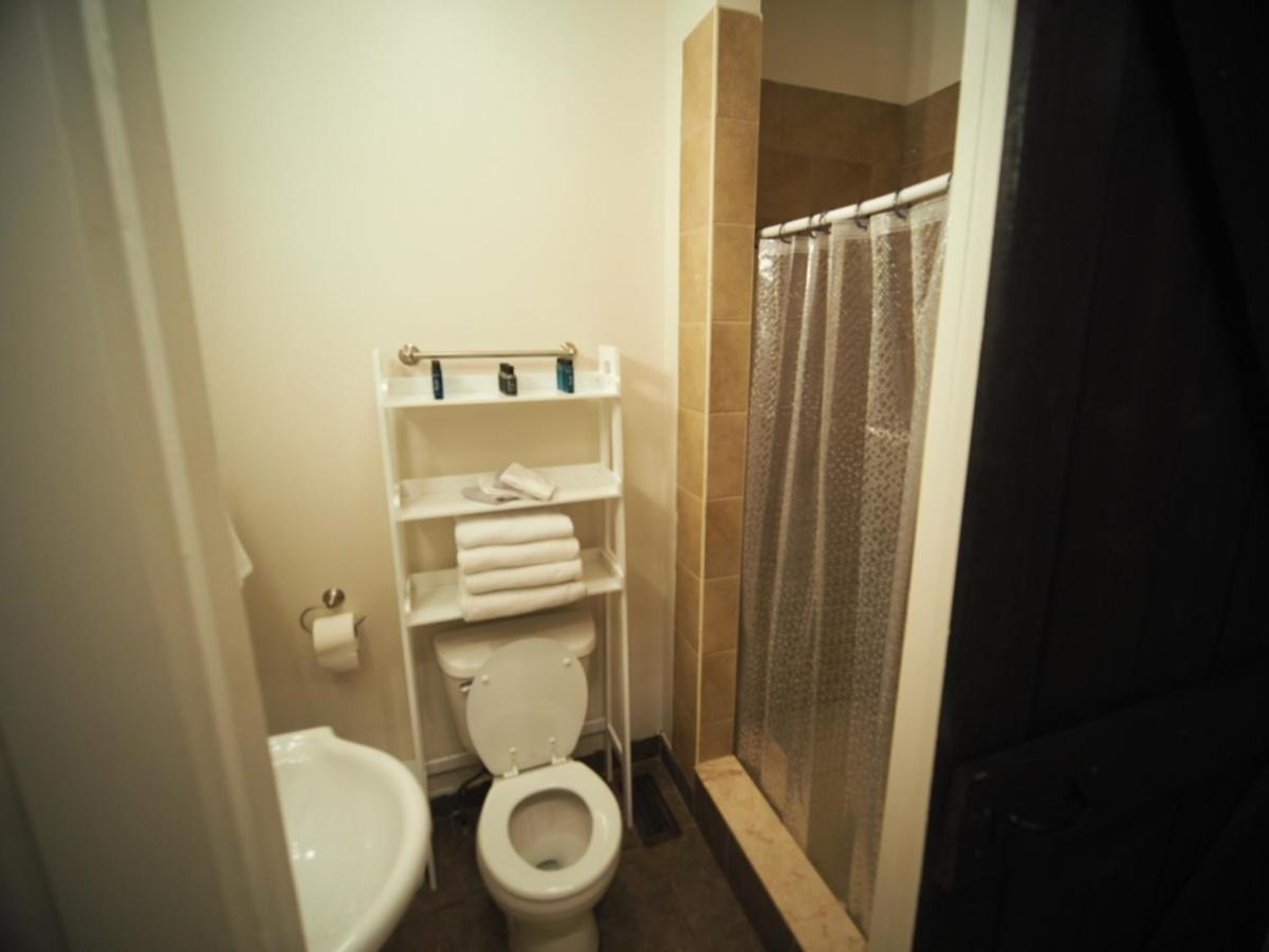 Apartamento Cozy 1 Bedroom Centrally Located *