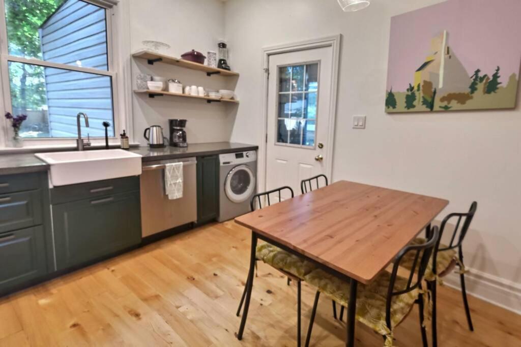 Holiday home Dundurn Dwelling-charming Century *