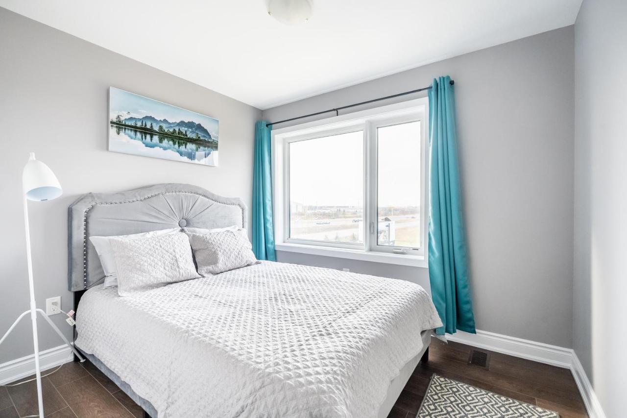 Modern Homes Ontario Shore By Globalstay Hamilton