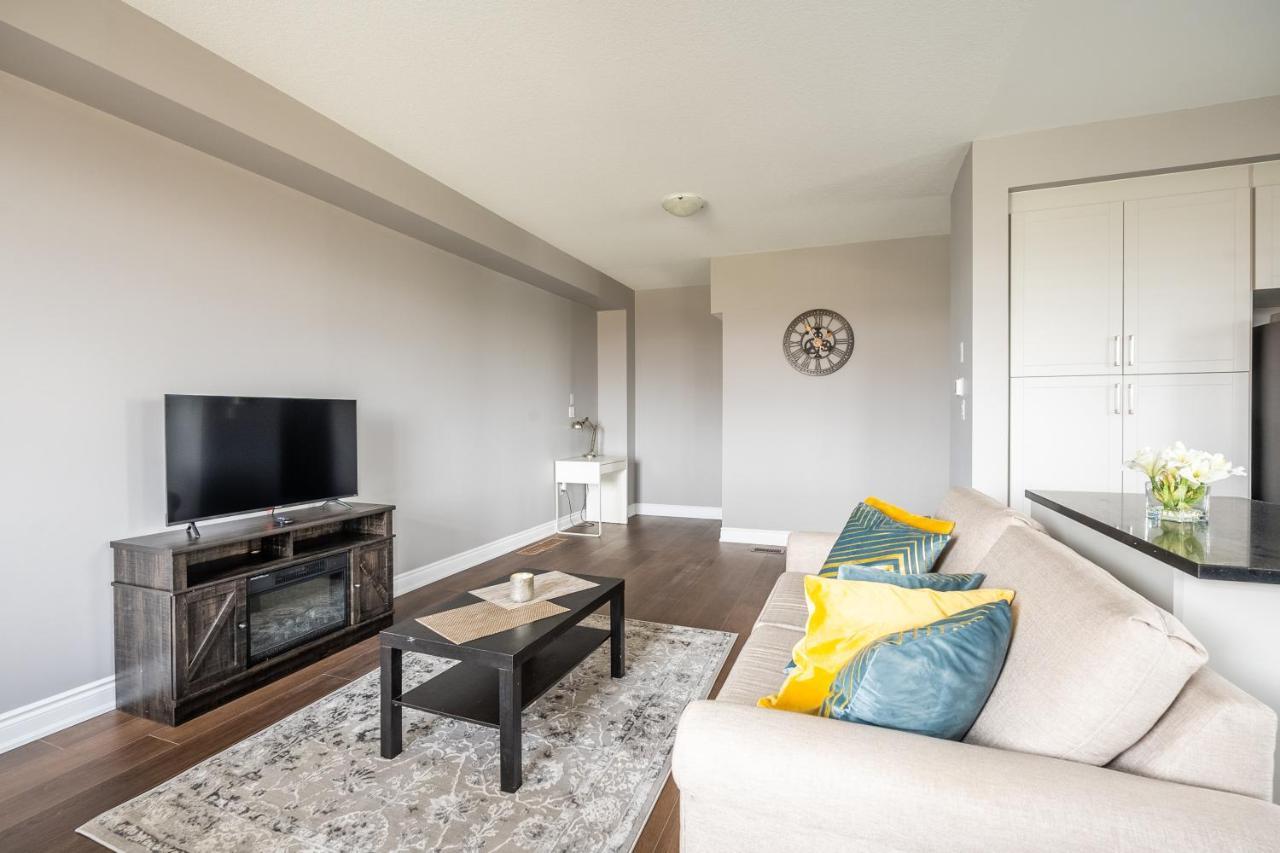 Modern Homes Ontario Shore By Globalstay * Hamilton