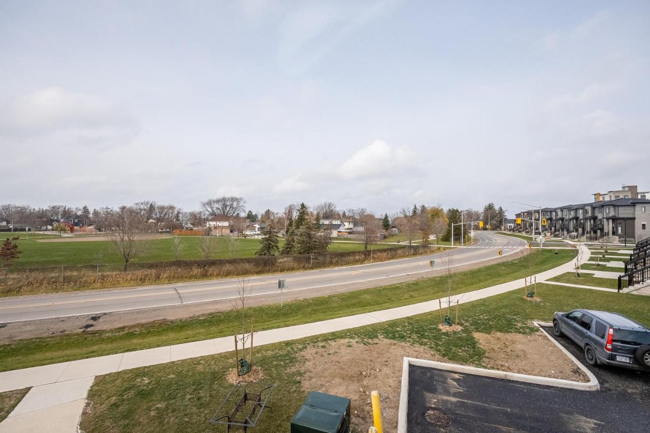Modern Homes Ontario Shore By Globalstay * Hamilton