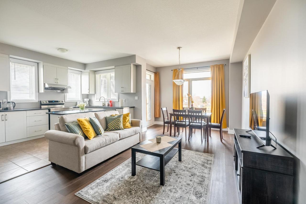 Modern Homes Ontario Shore By Globalstay * Hamilton