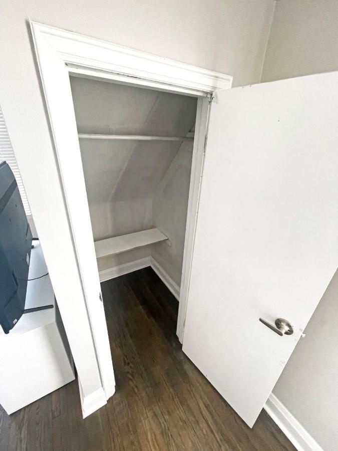 Chic Retreat - Comfy Beds - Garden - Pool Apartment Hamilton