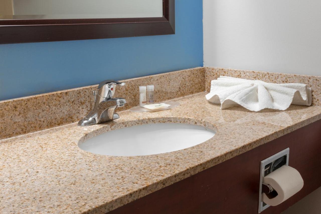 Premier & - Downtown 3*