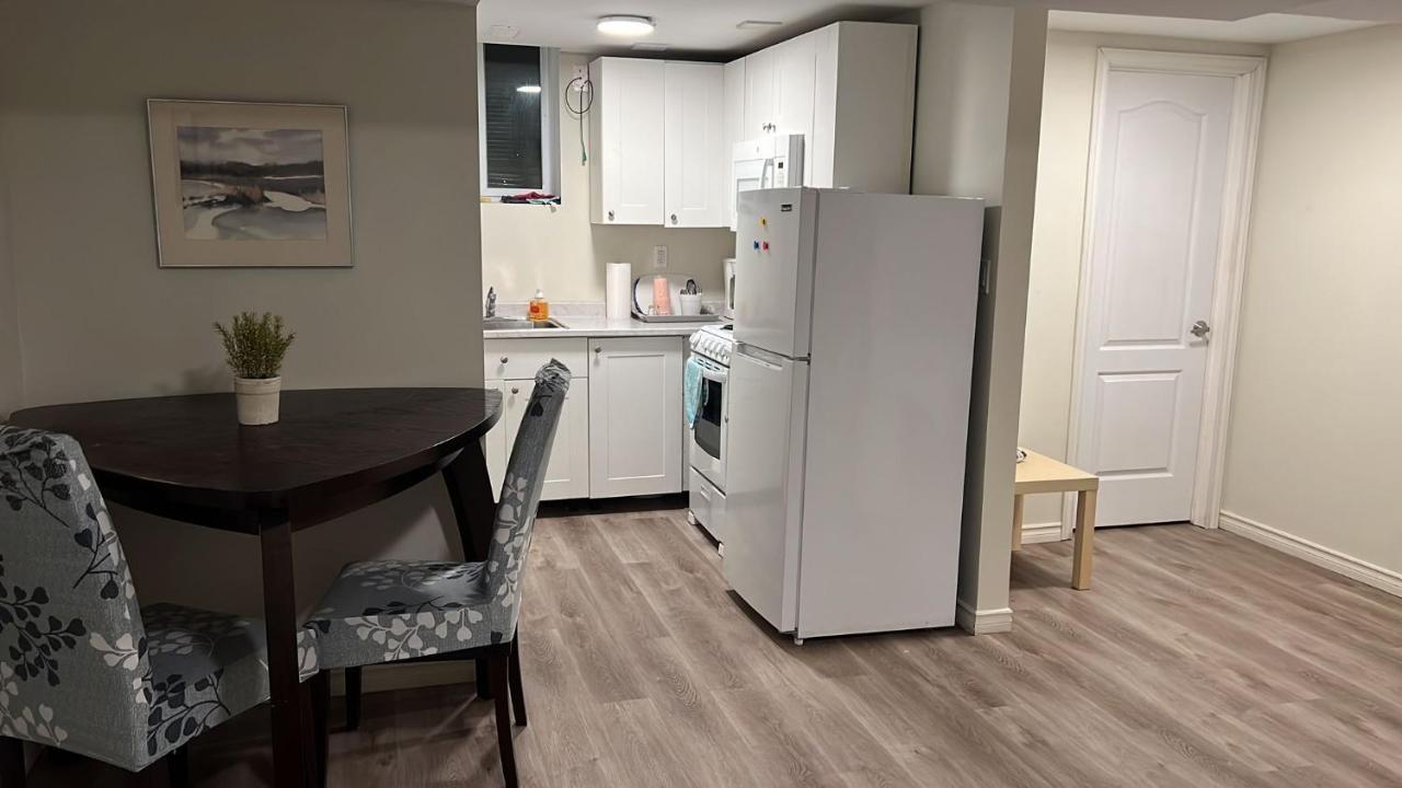 Small Haven With Sunlit Garden, Bsmt Apartment Hamilton