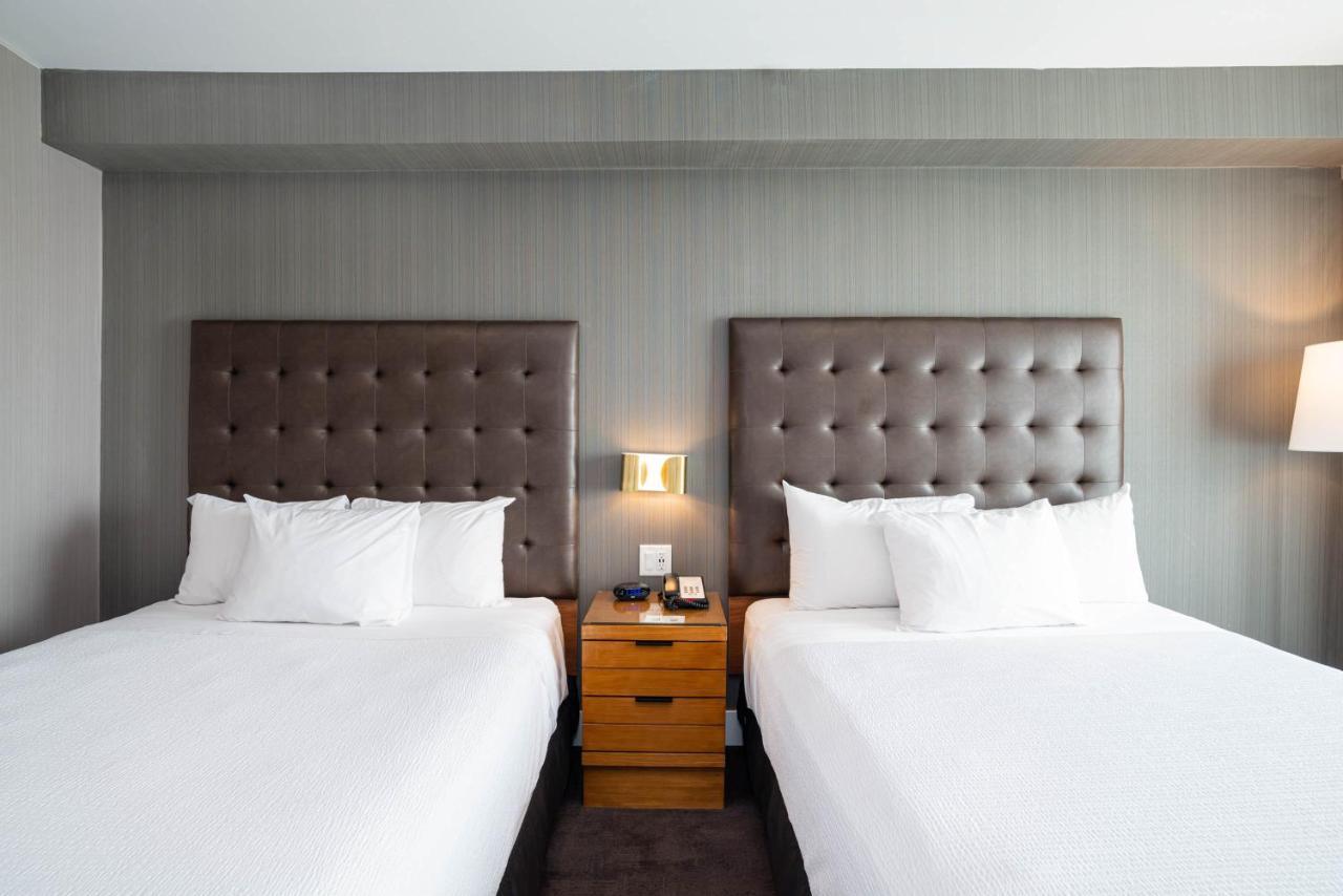 Hotel Sandman 3*