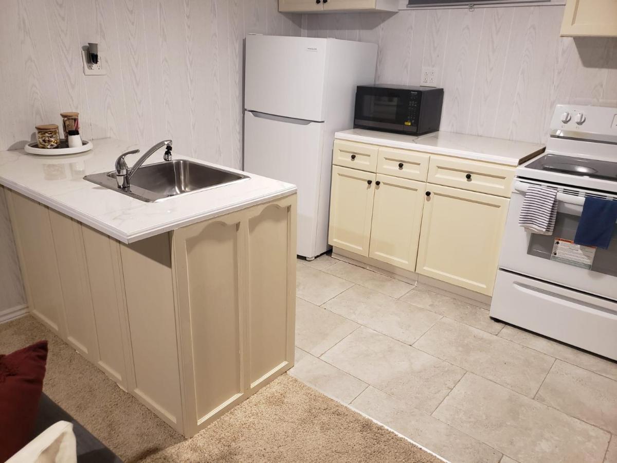 Apartment 2plex, Choose, 1of 2 Entire Units Hamilton