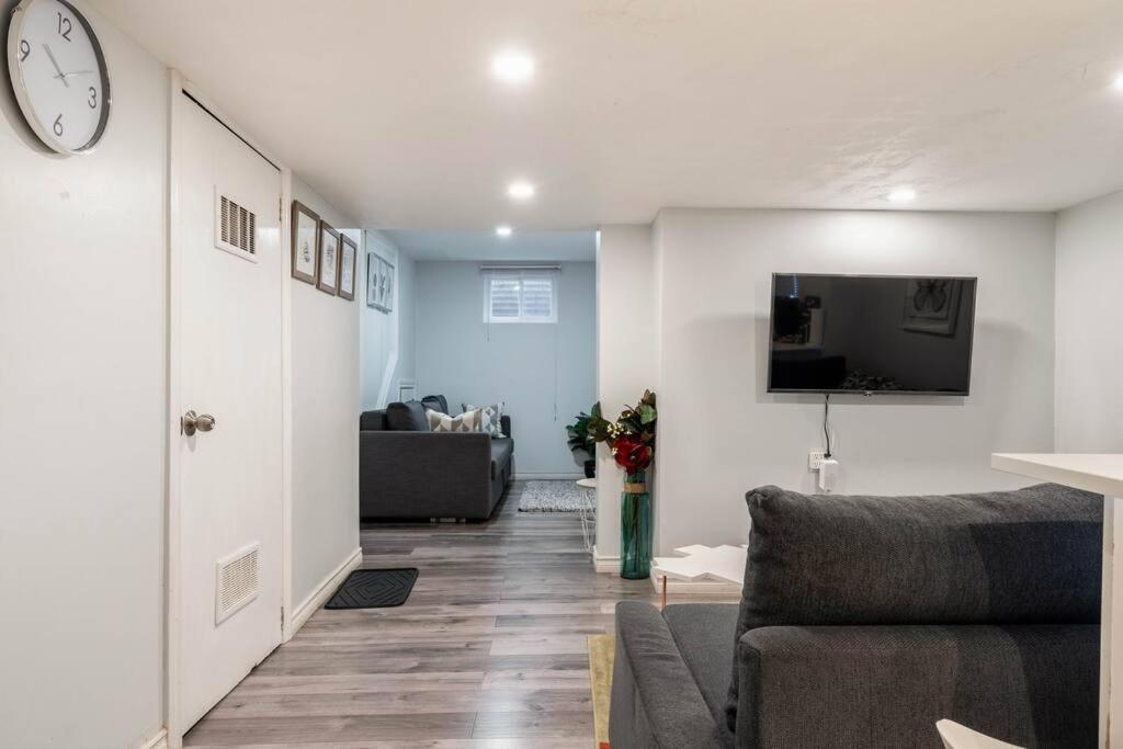 Apartment Cozy Nest Basement Unit Hamilton