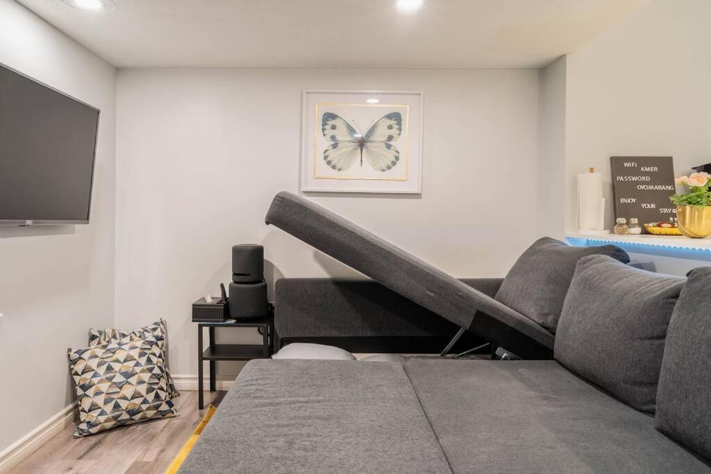 Apartment Cozy Nest Basement Unit Hamilton