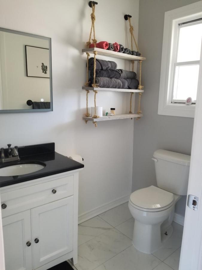 Apartment Cozy And Unique Getaway Hamilton