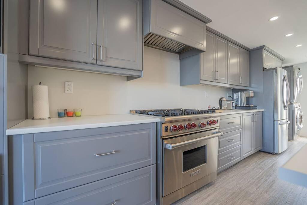 Villa Lakefront Cheerful 2 Bedroom House