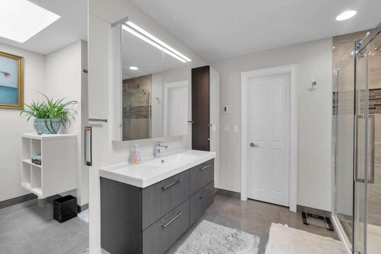 Amazing Luxury 6br - Pool - 30min To Niagara Falls