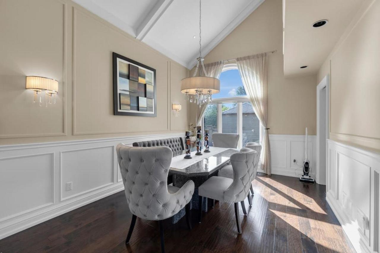 Holiday home Amazing Luxury 6br - Pool - 30min To Niagara Falls Hamilton