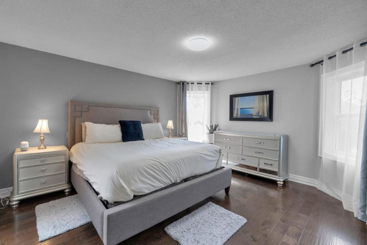 Amazing Luxury 6br - Pool - 30min To Niagara Falls Holiday home Hamilton