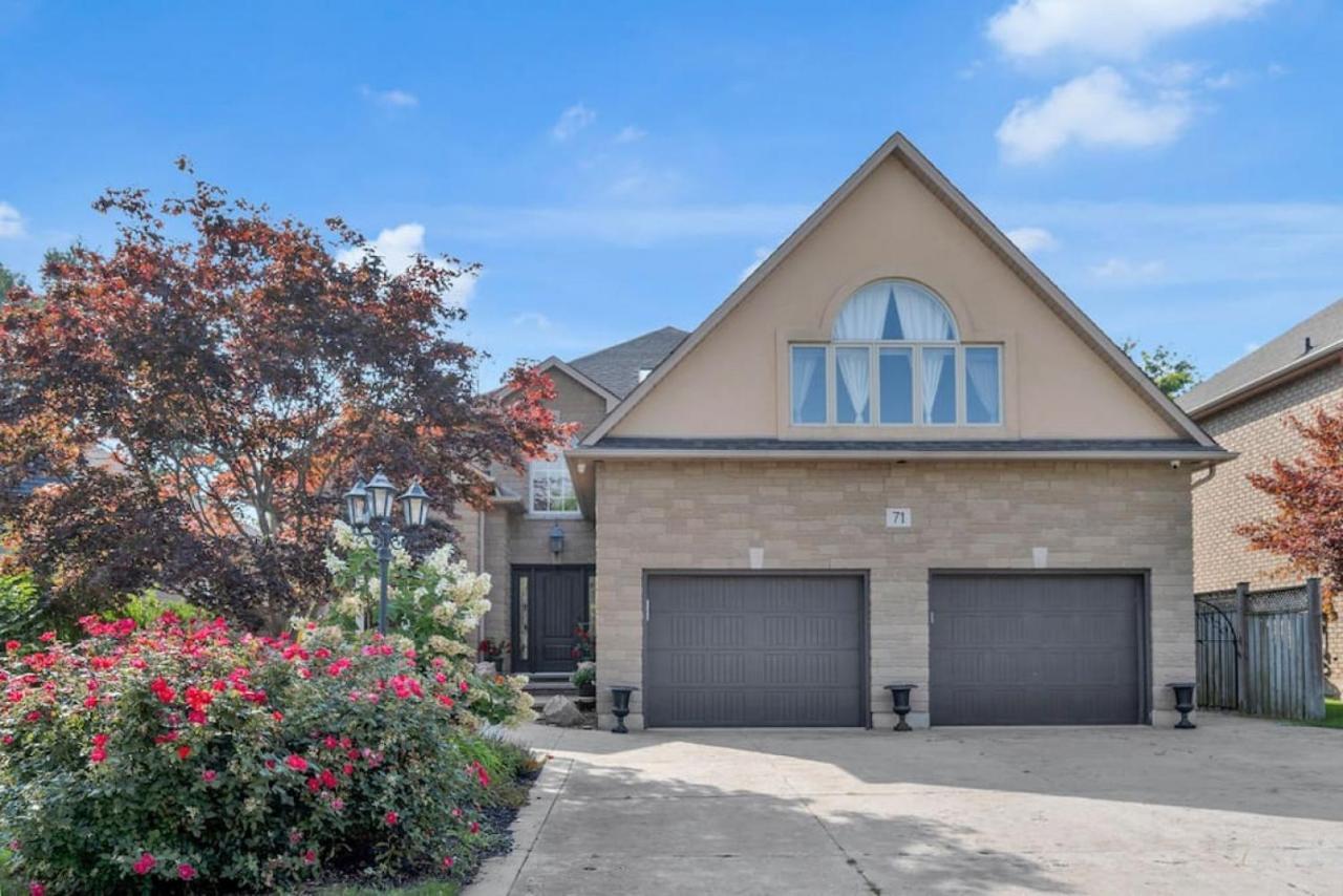 Amazing Luxury 6br - Pool - 30min To Niagara Falls Holiday home Hamilton