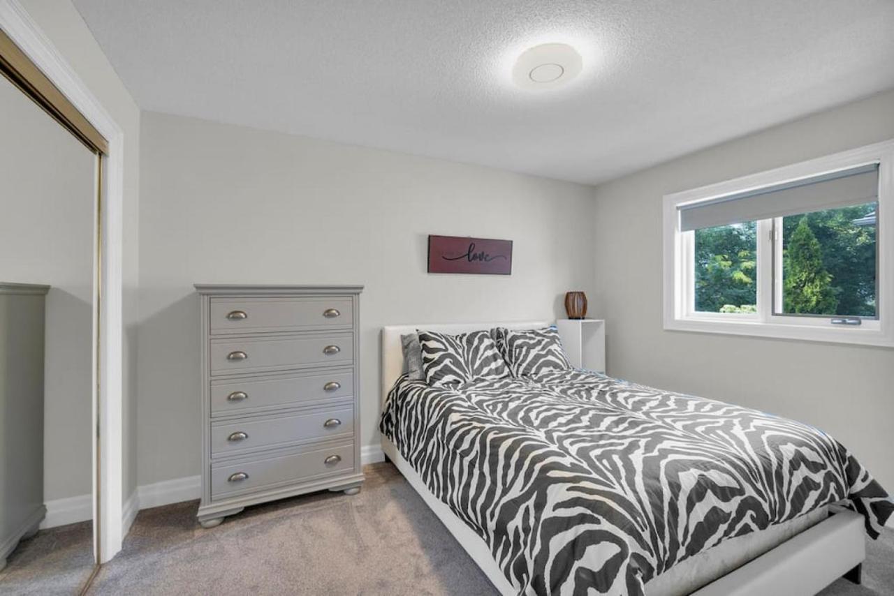 Holiday home Amazing Luxury 6br - Pool - 30min To Niagara Falls Hamilton