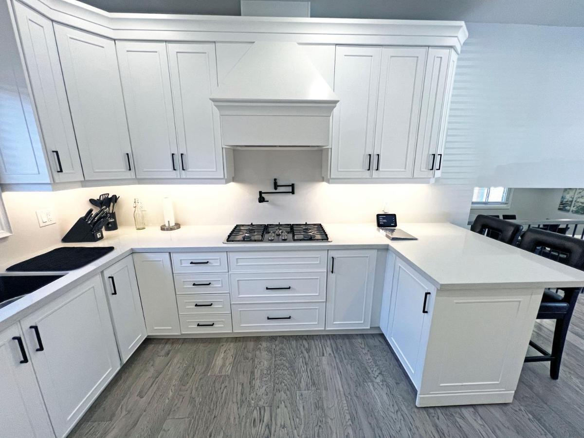 Apartamento Luxe Near Limeridge - Sleeps 11 - Pool *