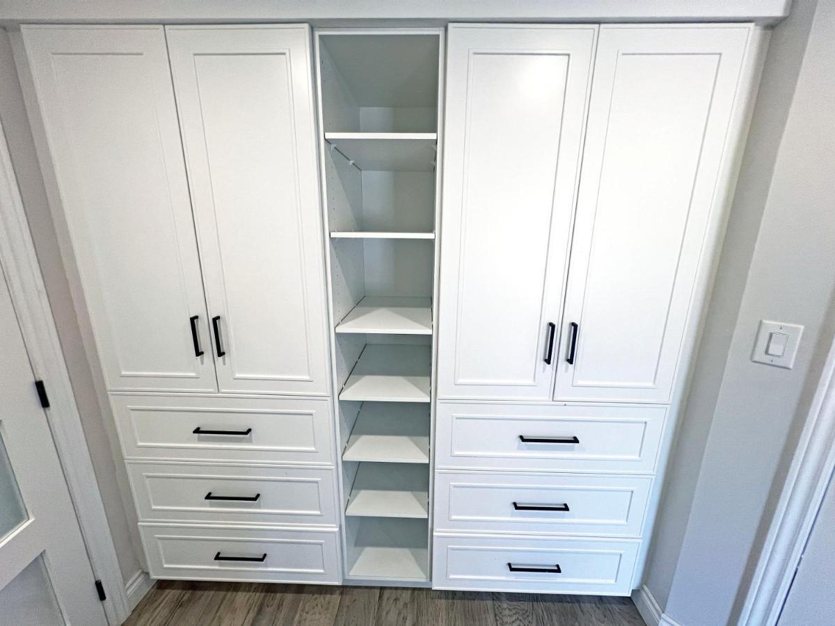 Luxe Near Limeridge - Sleeps 11 - Pool Apartamento Hamilton