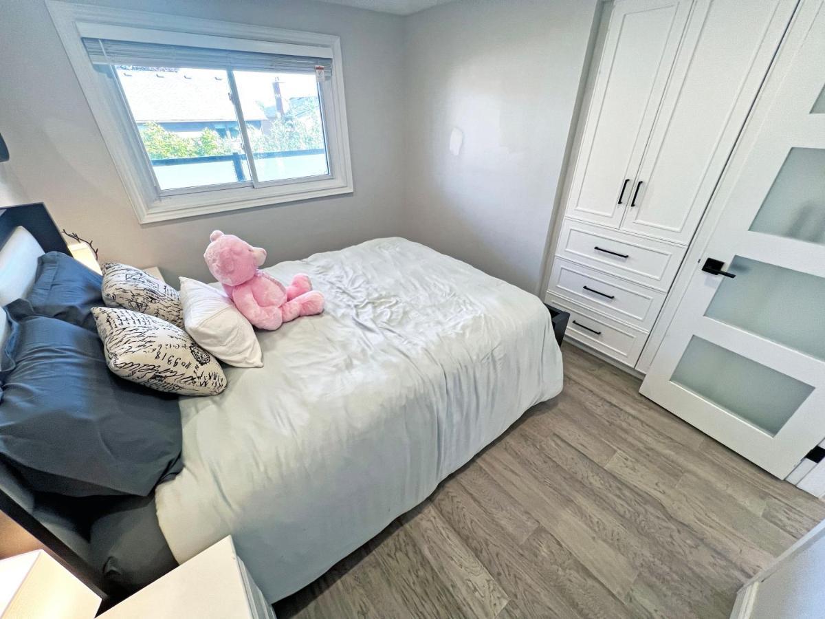 Luxe Near Limeridge - Sleeps 11 - Pool
