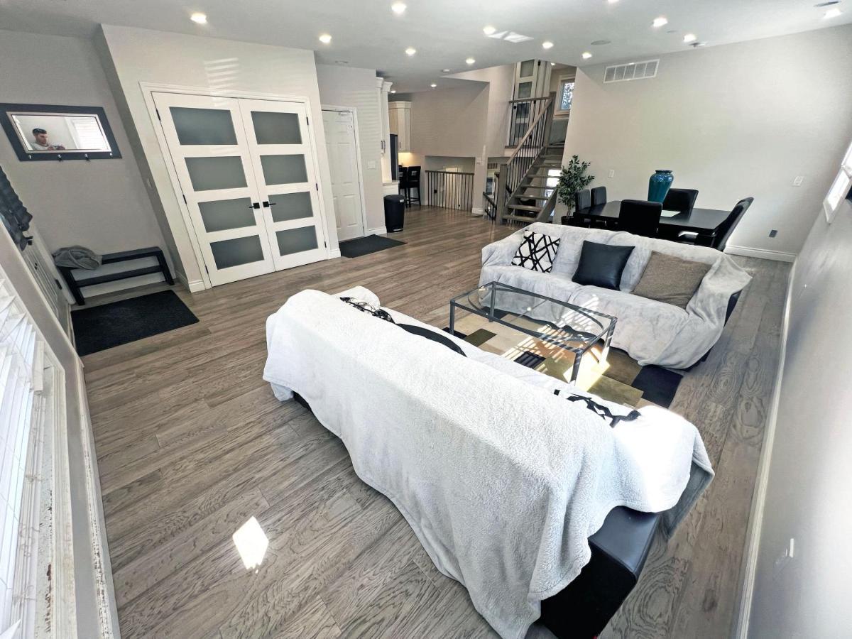 Luxe Near Limeridge - Sleeps 11 - Pool *
