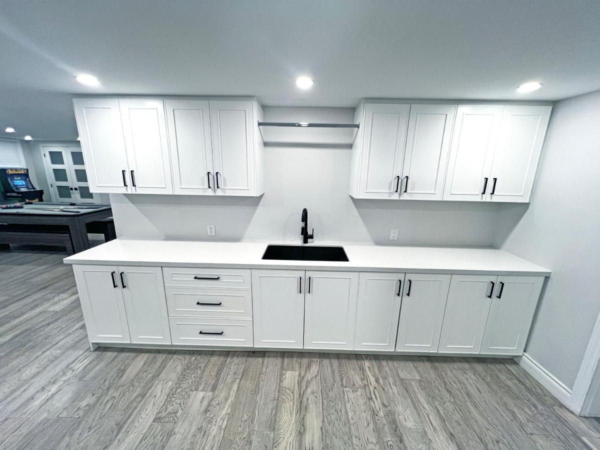 Apartamento Luxe Near Limeridge - Sleeps 11 - Pool