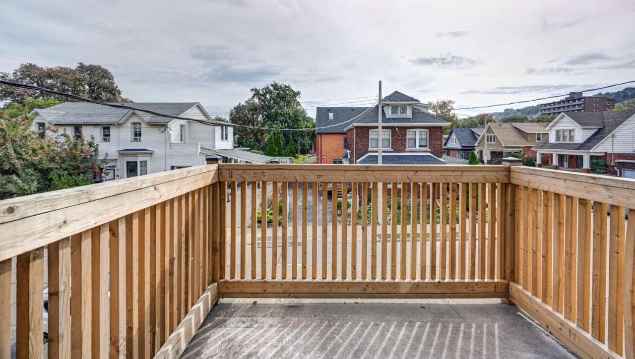Brand New 2 Bedroom Loft In Apartment *