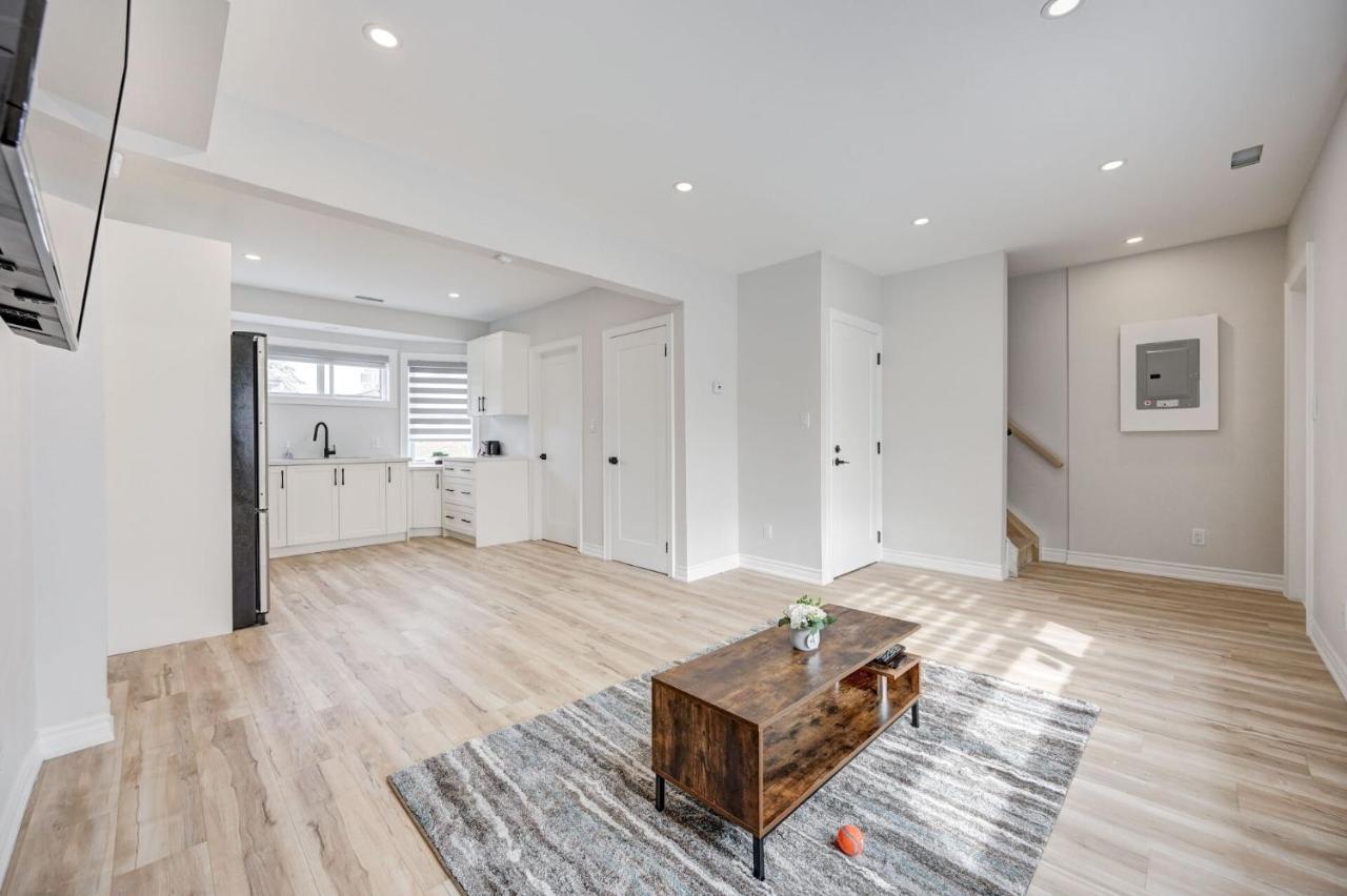 Brand New 2 Bedroom Loft In Apartment *