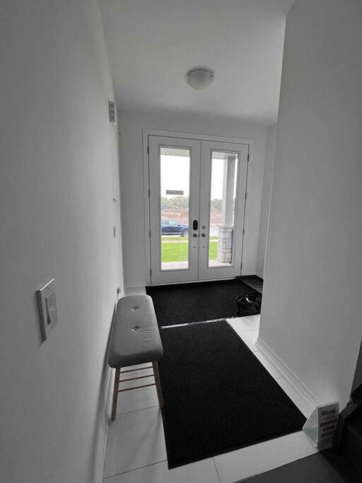 Pousada Brand New 4 Bedroom By Airport! Hamilton