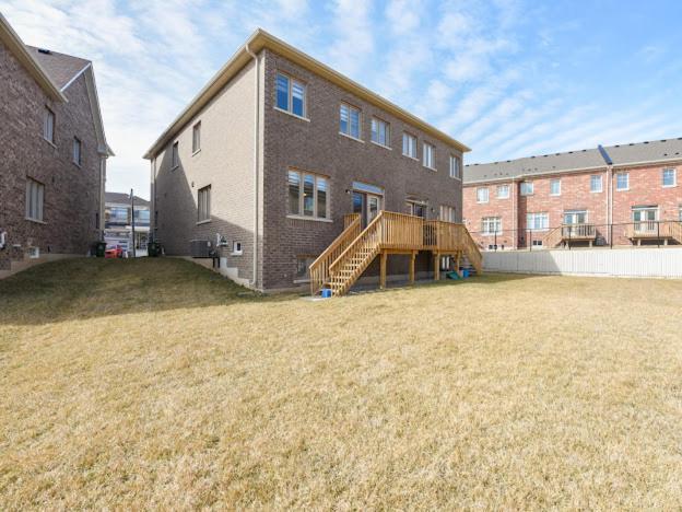 Stylish In Waterdown Apartment *