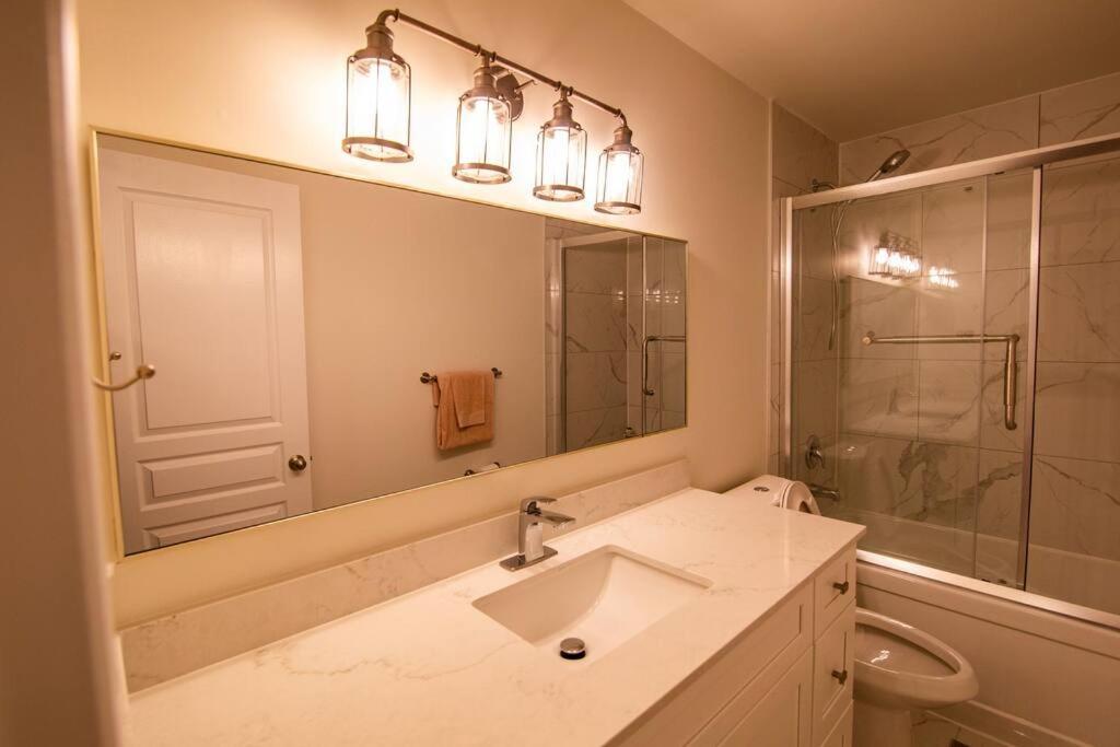 Villa Executive 3 Bedroom Townhouse Close To The Hamilton