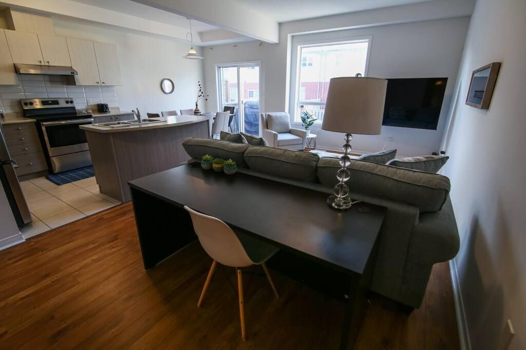 Villa Executive 3 Bedroom Townhouse Close To The *
