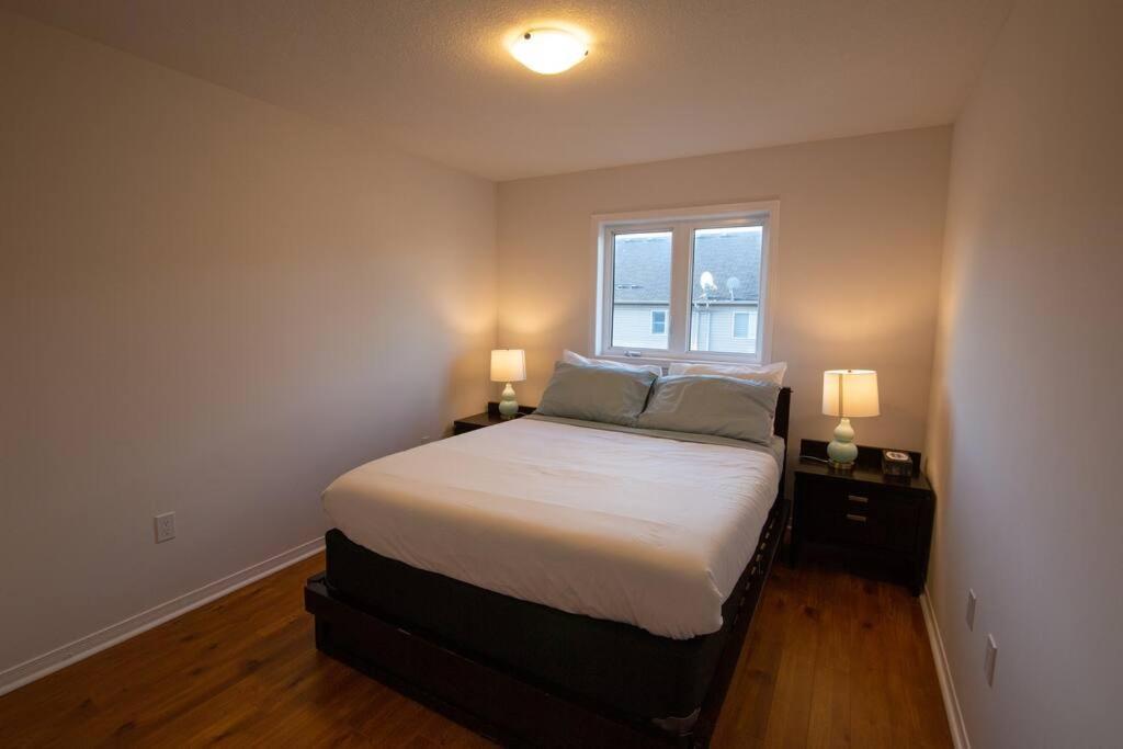 Executive 3 Bedroom Townhouse Close To The Villa *