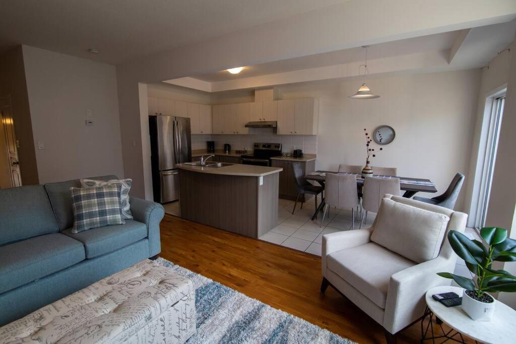 Executive 3 Bedroom Townhouse Close To The *