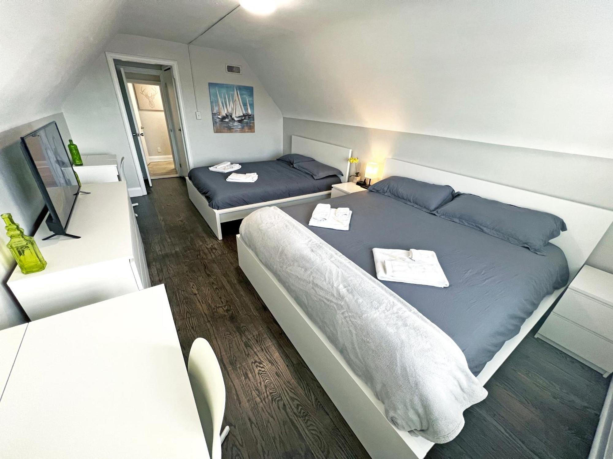 Apartment Chic Retreat - Comfy Beds - Garden - Pool