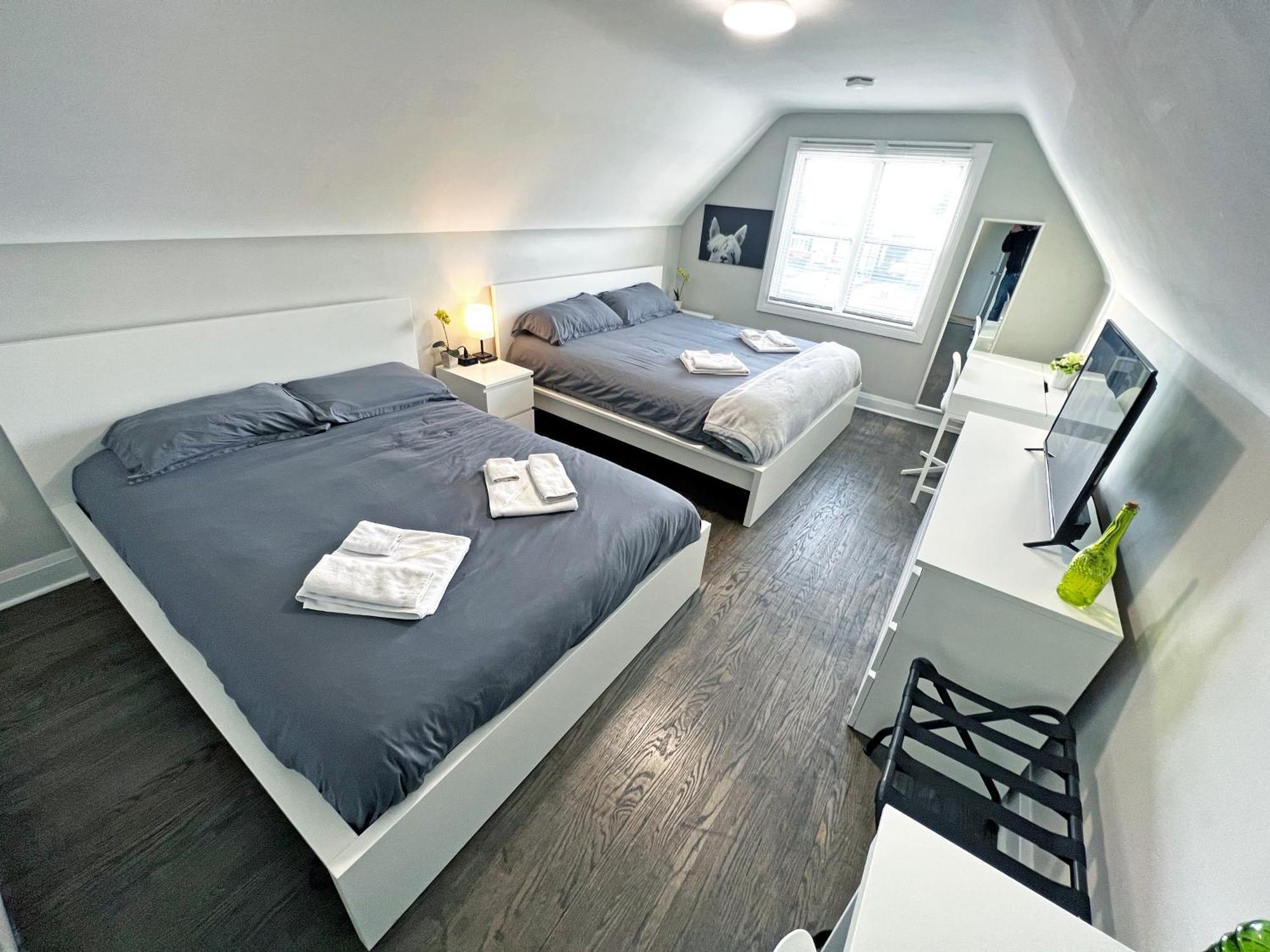 Chic Retreat - Comfy Beds - Garden - Pool