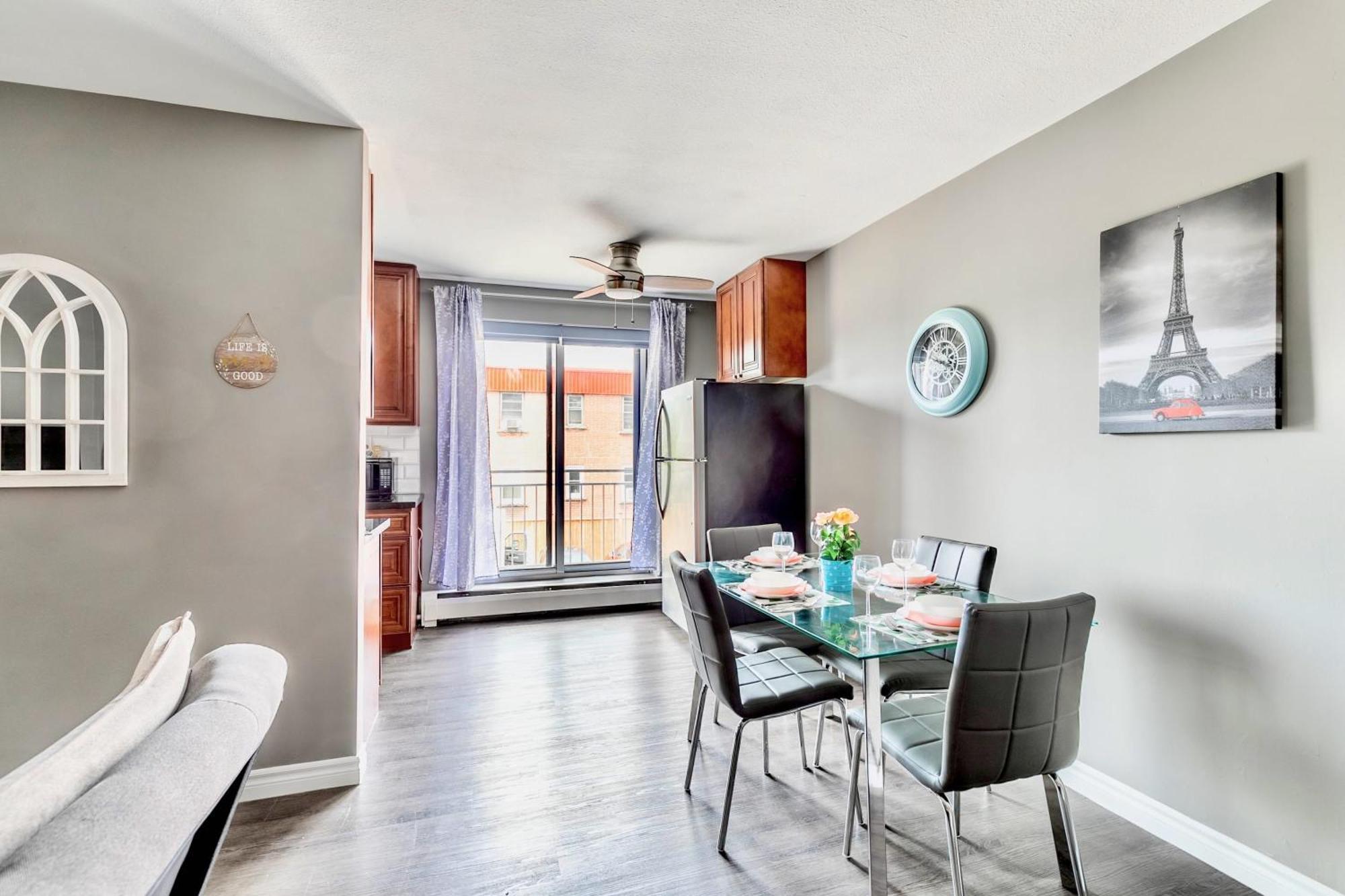 Modern 2br - King Bed - Prime Location *
