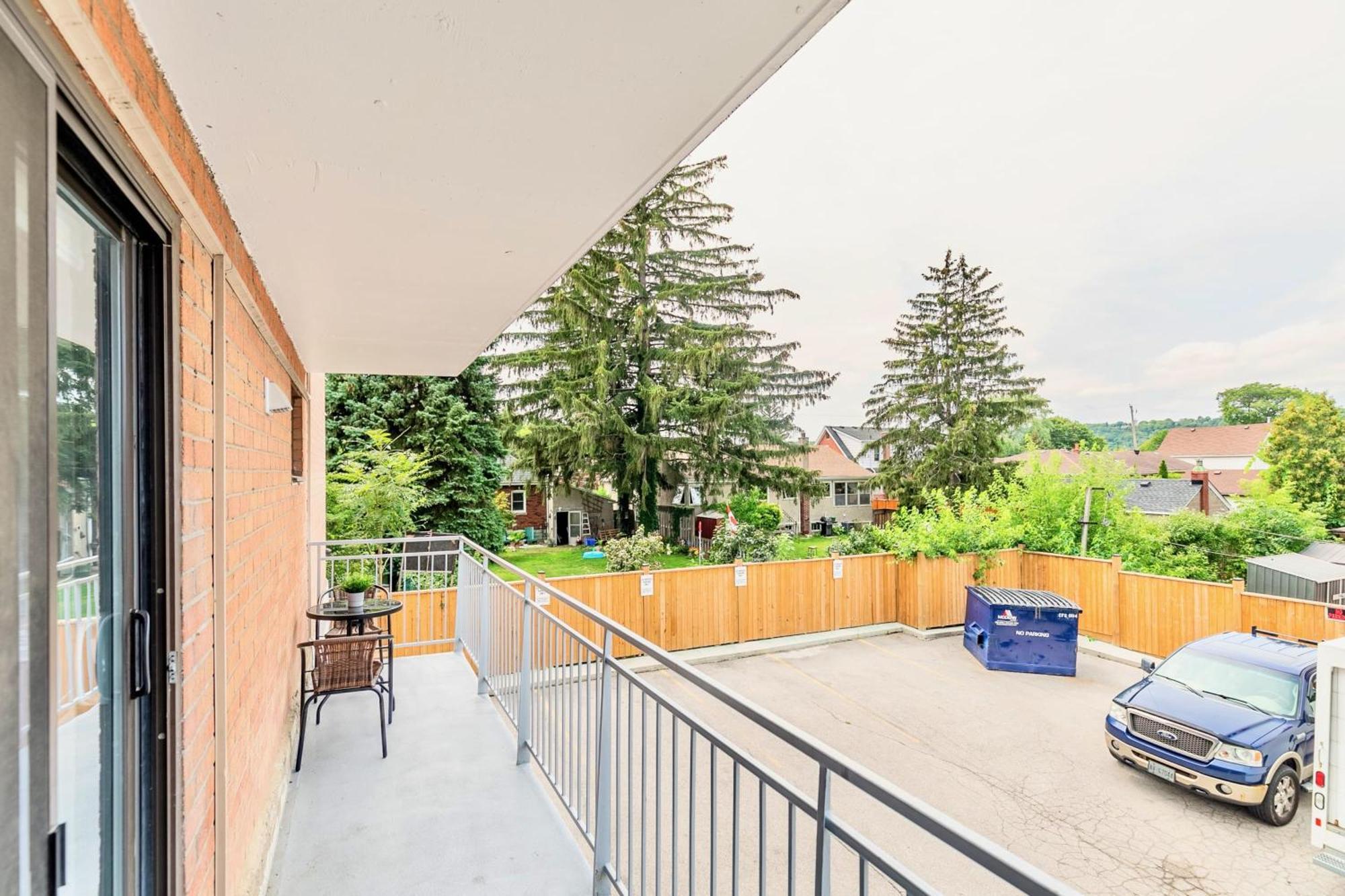 Modern 2br - King Bed - Prime Location *