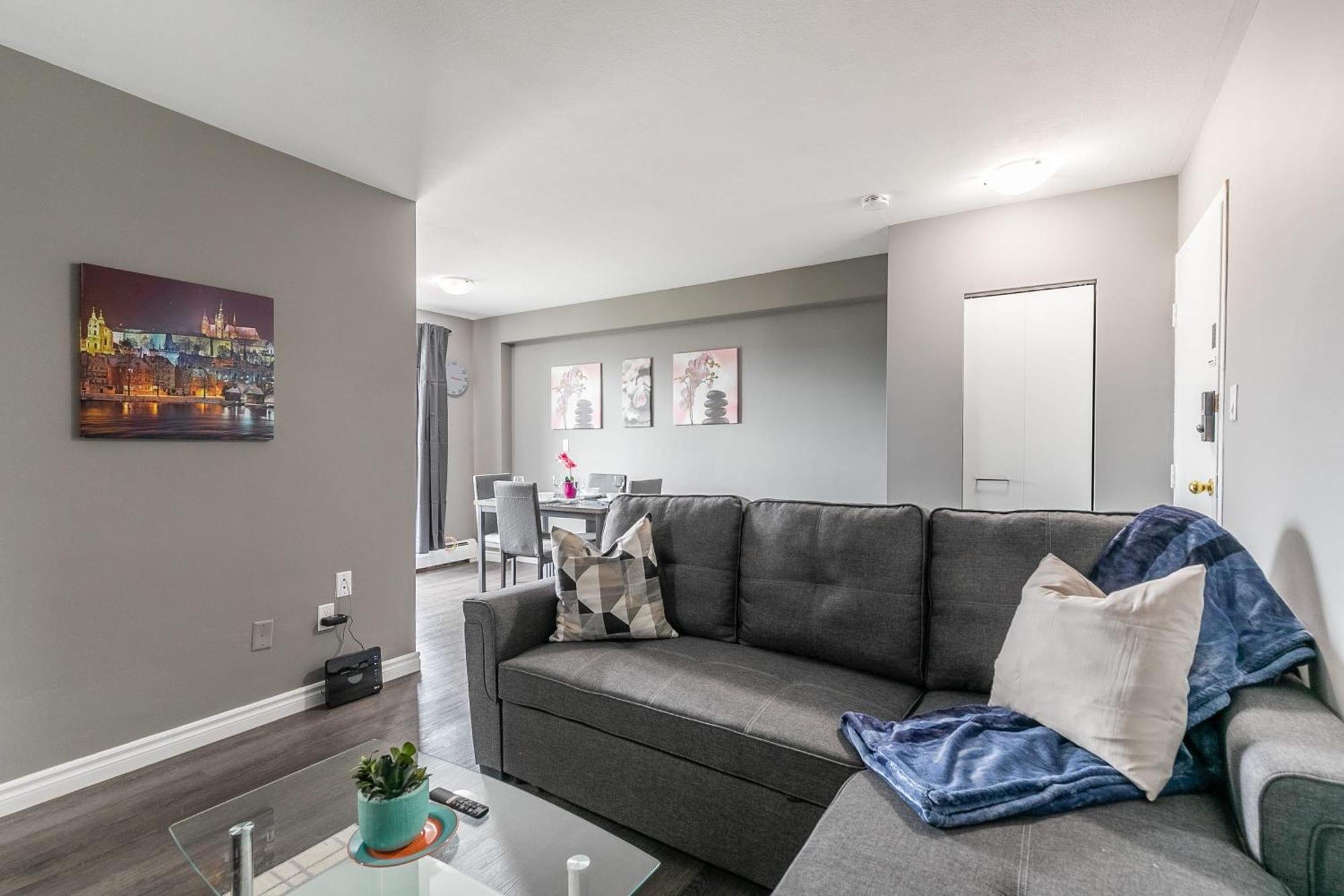 Apartment 2br - Near Downtown - Sleeps 6