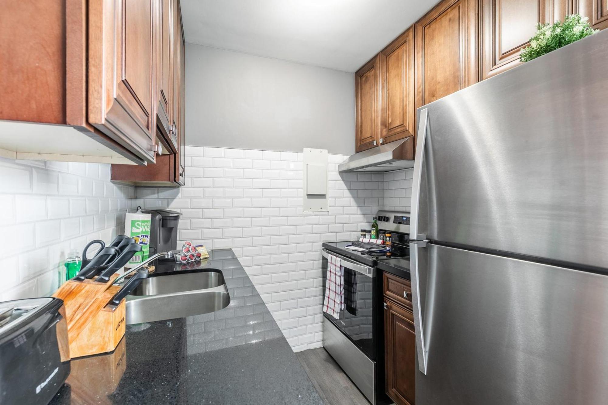 2br - Near Downtown - Sleeps 6 Apartment Hamilton