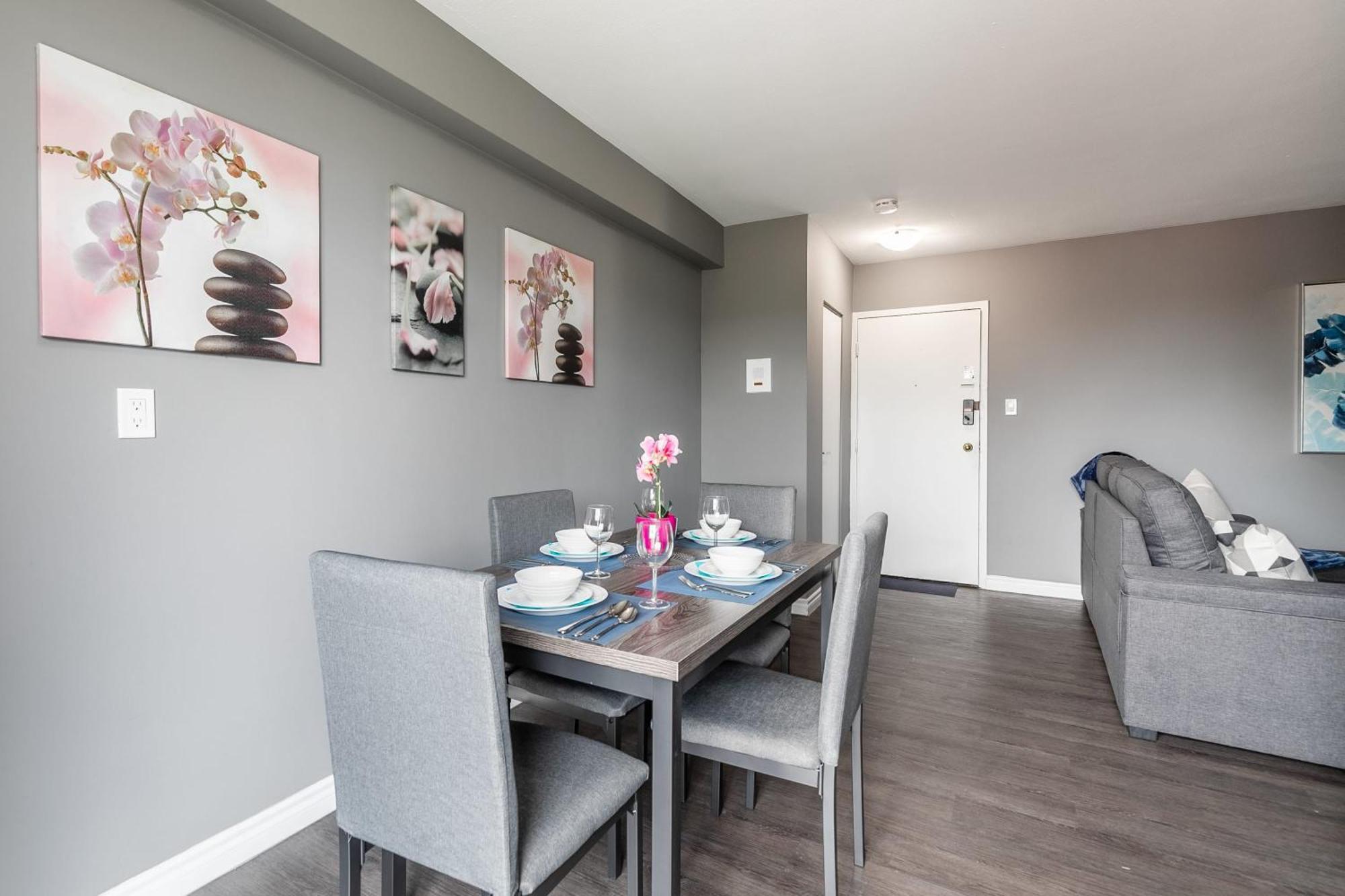 2br - Near Downtown - Sleeps 6 * Hamilton