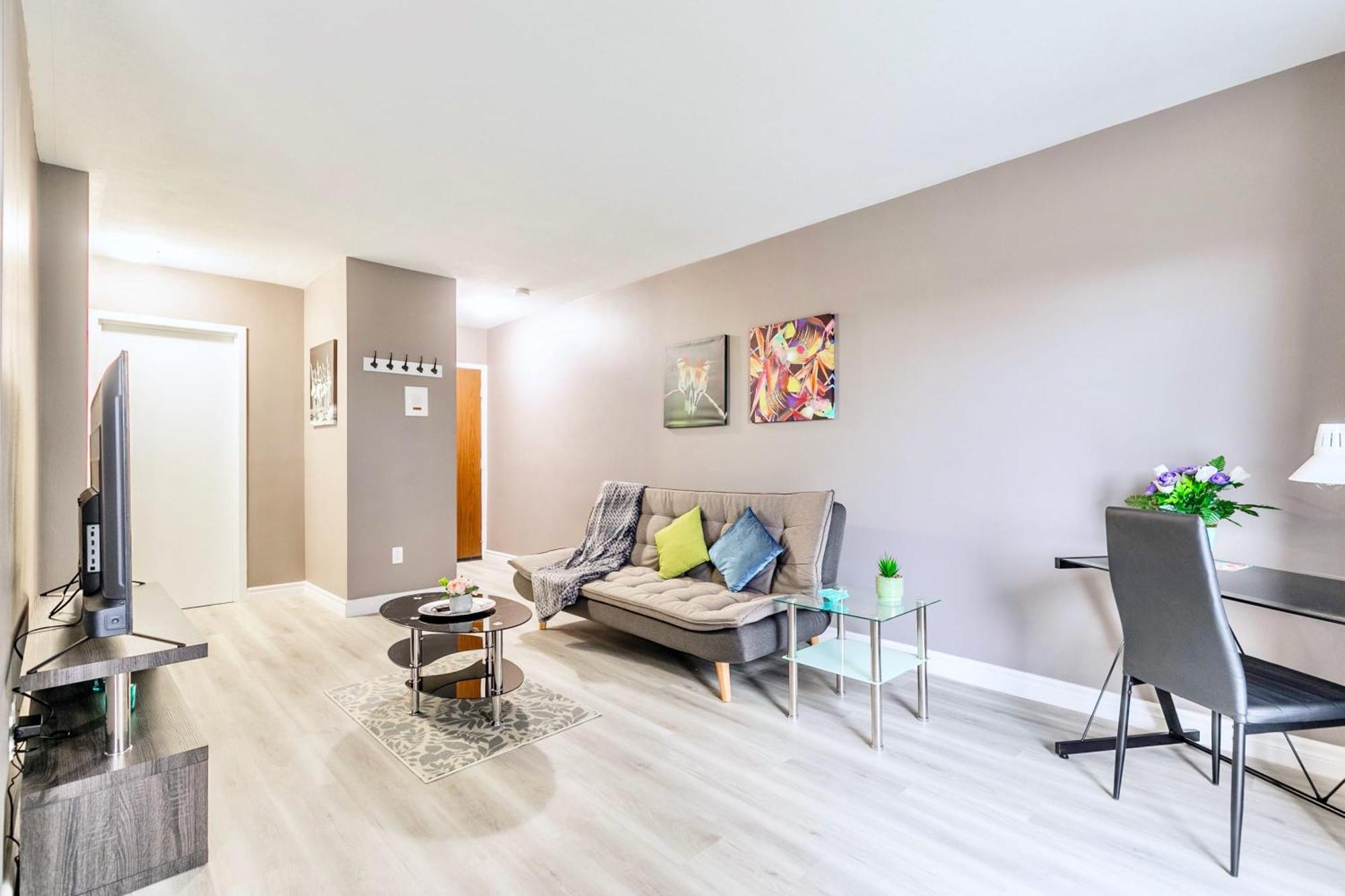 Glenview West W Patio - Near Downtown Apartment Hamilton