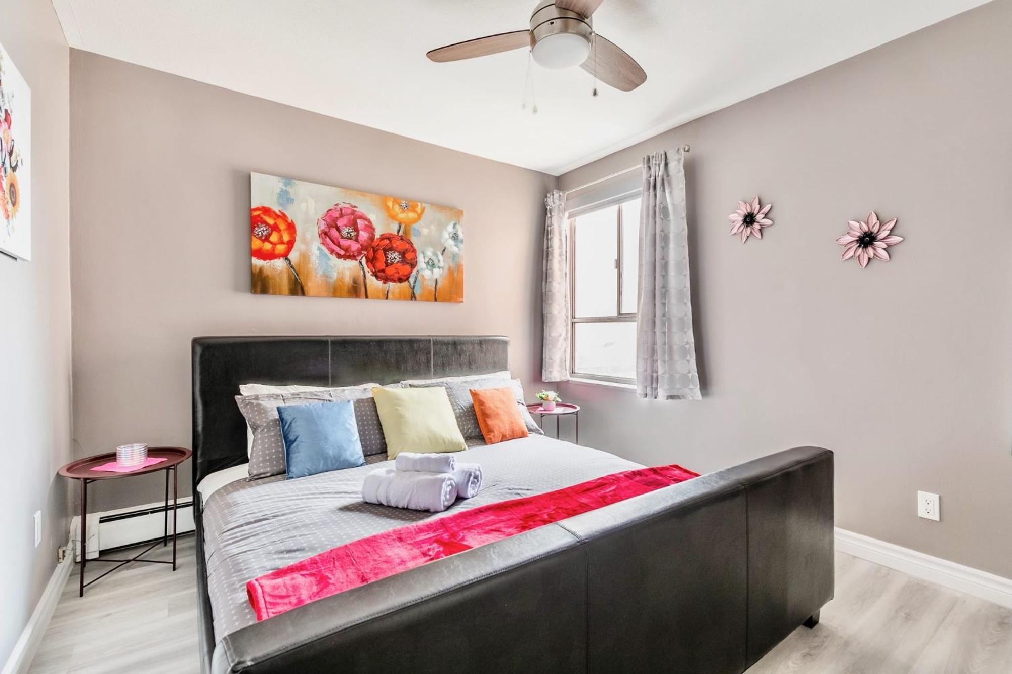 Glenview West W Patio - Near Downtown Hamilton